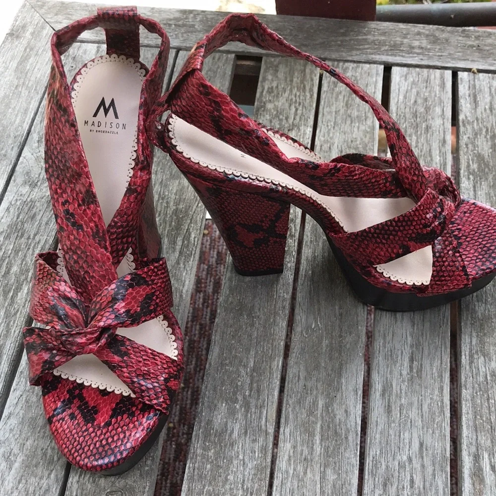 Madison By Shoe Dazzle Snakeskin Sandals - Picture 7 of 11